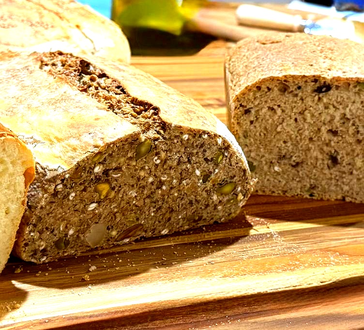 Nuts, Seeds & Grains Boule